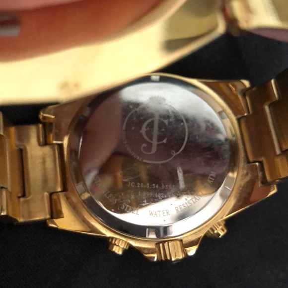 Juicy Couture oversized gold watch - Picture 3 of 8